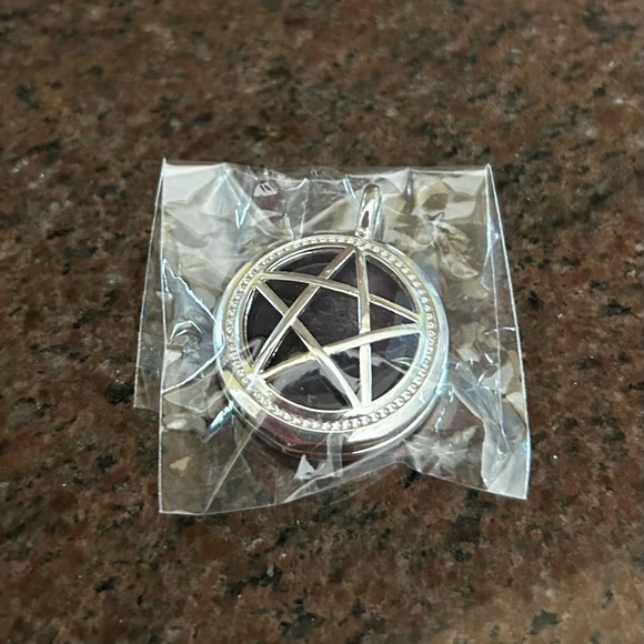 Amethyst Pendant Locket Style - Picture 5 of 7